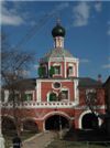 Надвратный храм
Спаса нерукотворного
Образа был построен
в 1696 г.
на средства
вельможи Петра I
Андрея Римского-Корсакова.